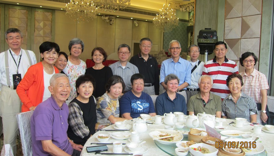 2016 Fall Group Photo in Hong Kong